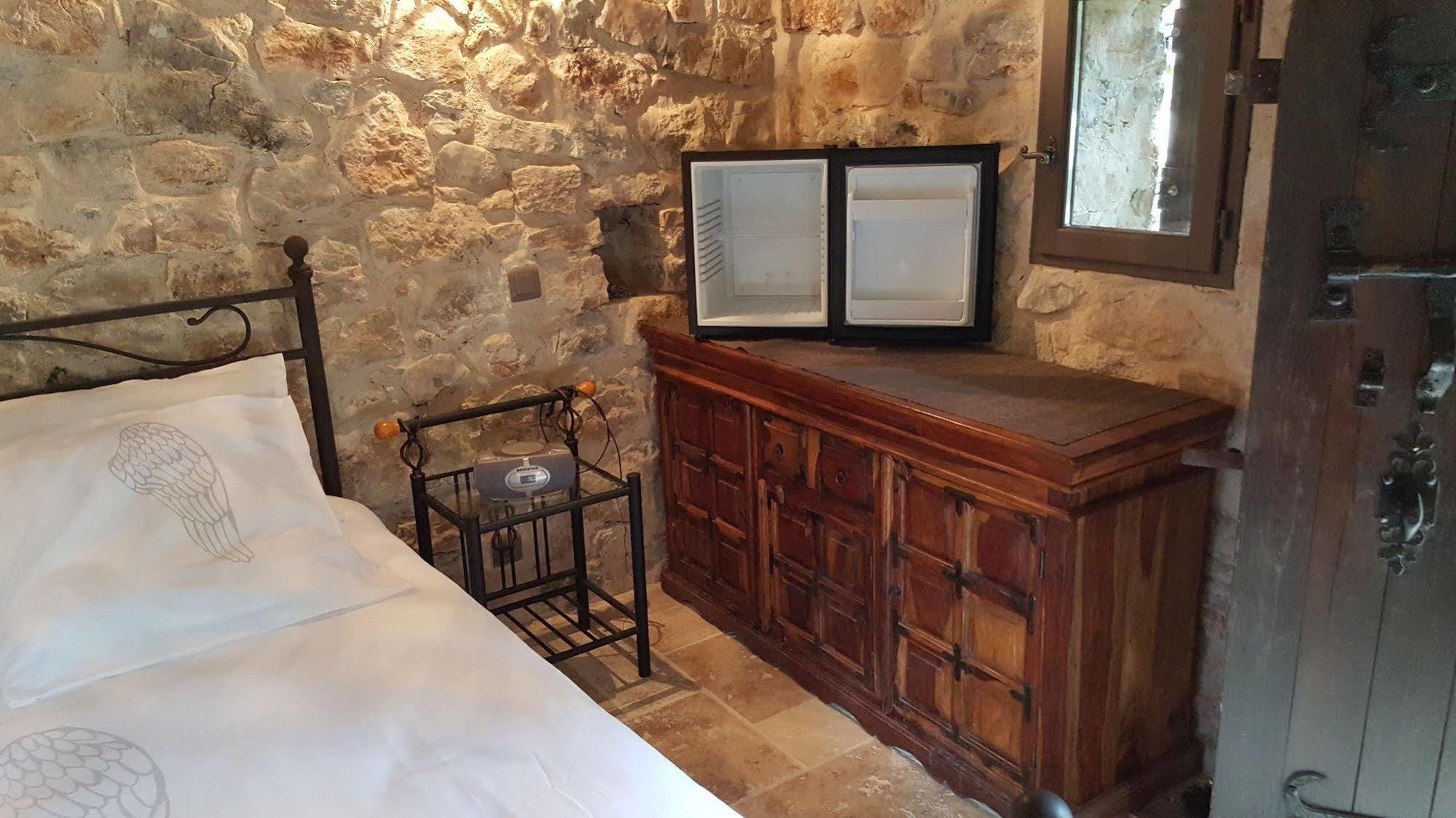 Le Donjon Des Combes Et Son Spa Fayence Exterior photo